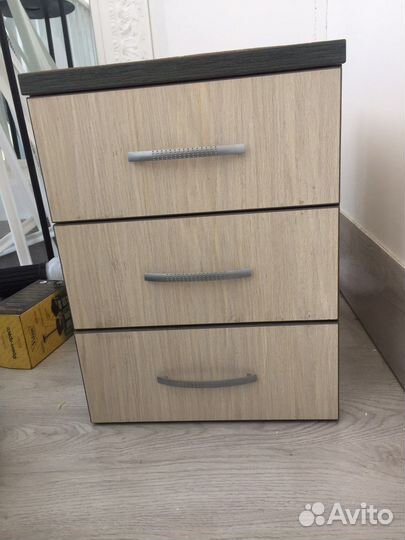 Тумба выкатная