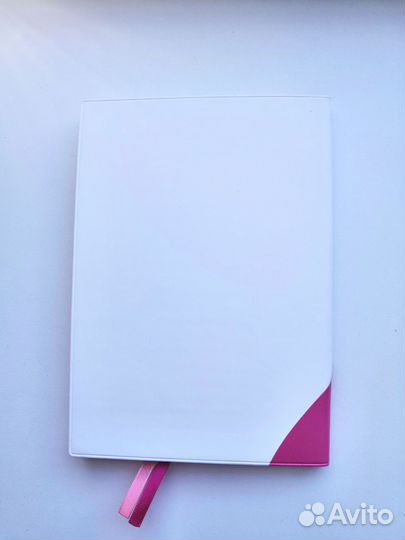 Блокнот. Ручная работа (отделка стразами)