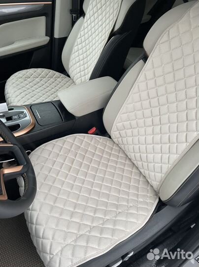 Накидки на сидения автомобильные