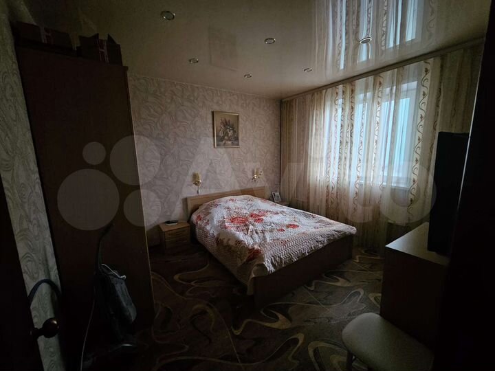 3-к. квартира, 74 м², 3/9 эт.