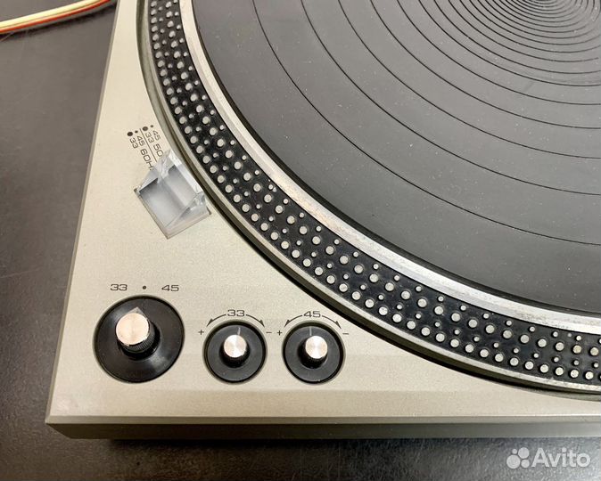 Проигрыватель винила Technics SL-1700