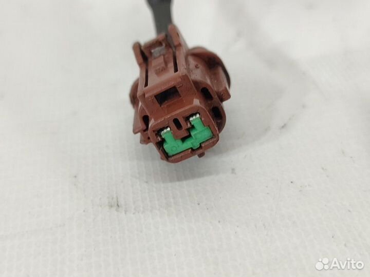 Датчик abs передний левый Nissan Bluebird Sylphy