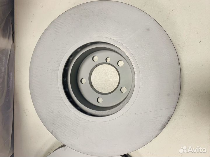 Передние тормозные диски вентилируемые BMW E65 E67