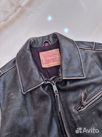 Кожаная куртка Levis