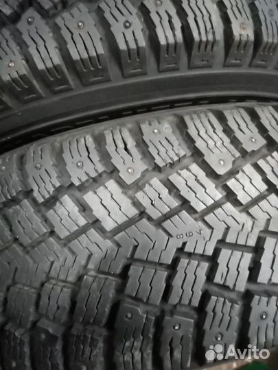 Nokian Tyres Hakkapeliitta LT 265/75 R16