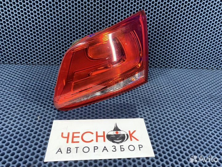 Фонарь фара задний правый Touareg NF не диодный