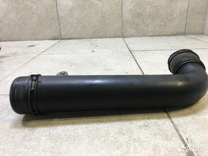 Патрубок воздушного фильтра Volkswagen Tiguan 5N1