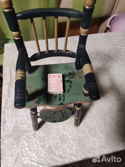 Стульчик для куклы