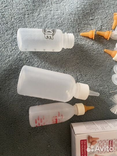 Бутылочки для кормления животных