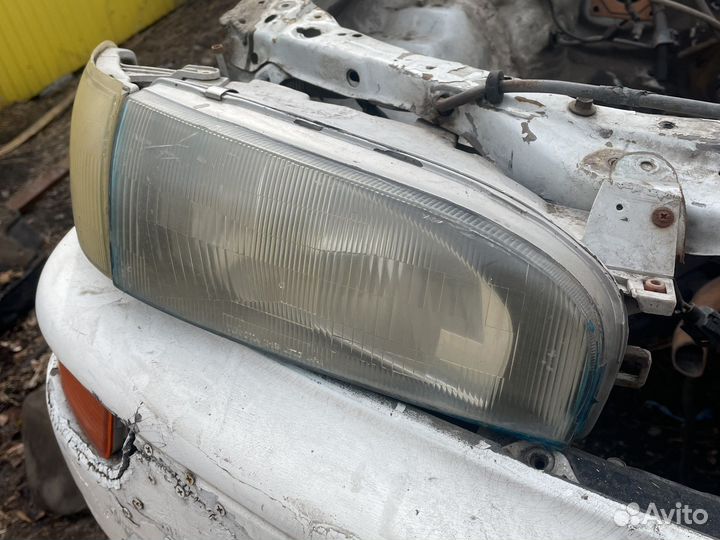 Фары toyota sprinter ae104