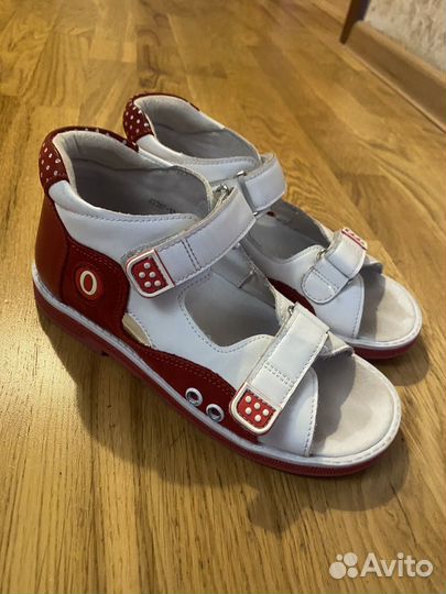 Сандали для девочки