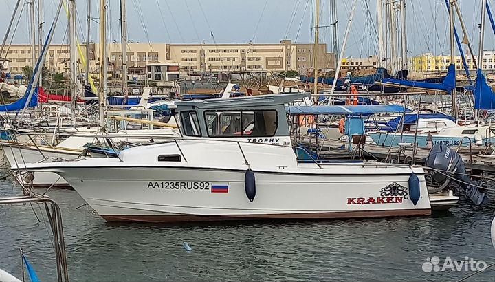 Катер байлайнер трофи 2509