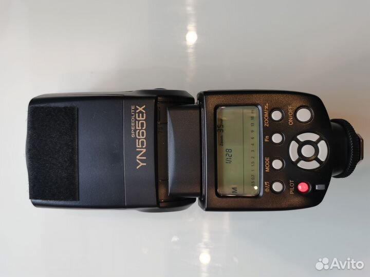 Студийные вспышки, накамерная вспышка