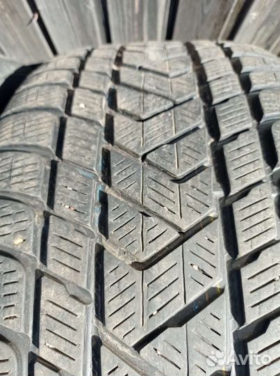 Pirelli Scorpion Winter 275/45 R21 110V