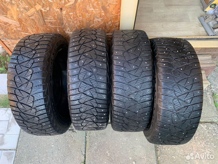 Goodyear ultra grip 600 r16 205/55 94T на дисках