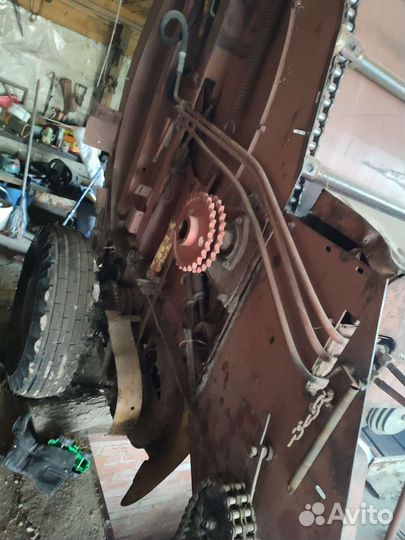 Пресс-подборщик БобруйскСельмаш ПРФ-180, 2001