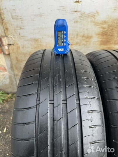 Goodyear EfficientGrip Performance 215/60 R16