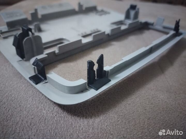 Ремкомплект на плафон салона toyota avensis T25