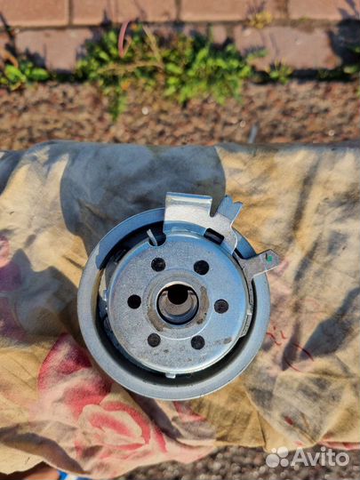 Ролик натяжной bse