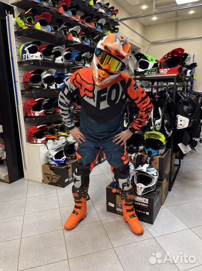 Комлект джерси и штаны FOX