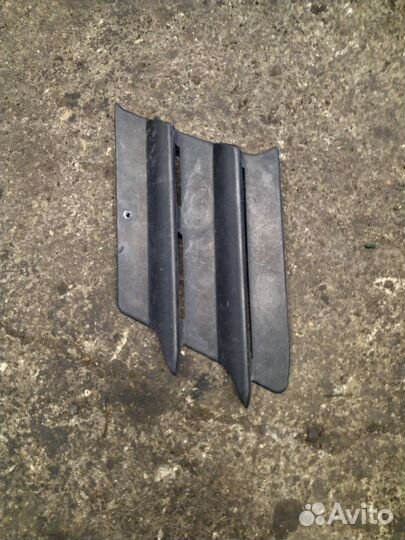 Заглушка (решетка) бампера переднего левая MAN TGX