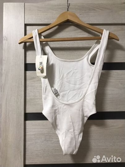 Женское боди pull&bear