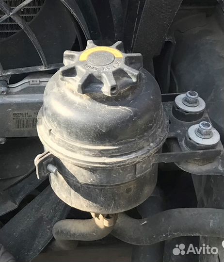 Бачок гидроусилителя руля BMW 3-серии E46 N46B20A