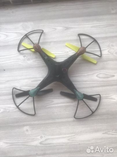 Квдрокоптер starex