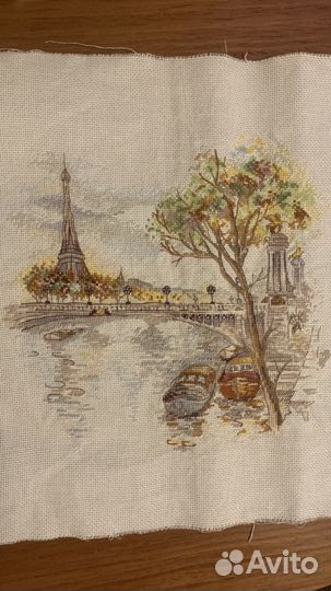 Вышивка «Осень в Париже»