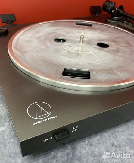 Виниловый проигрыватель Audio-Technica AT-LP2X gre