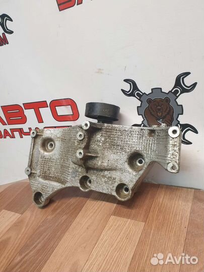 Кронштейн генератора LADA X-Ray