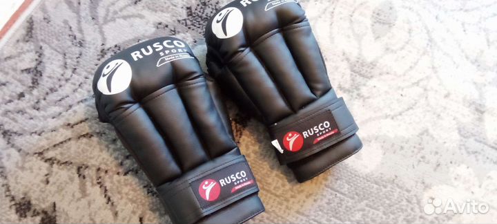 Перчатки для рукопашного боя Rusco черные 12 oz