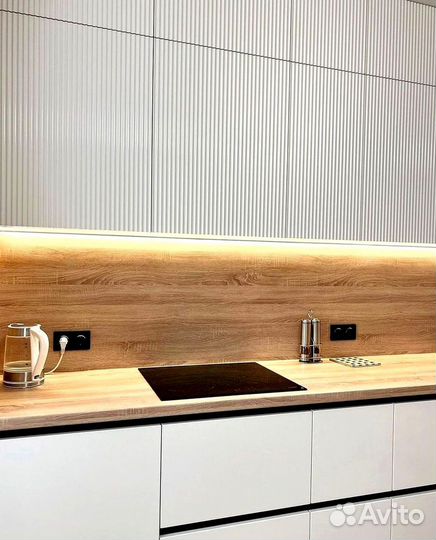 Кухонный гарнитур в современном стиле на заказ