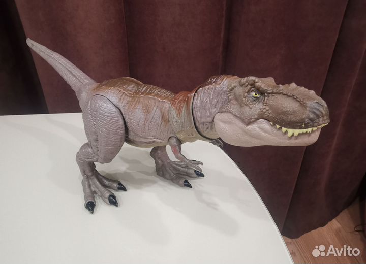 Тиранозавр рекс jurassic world