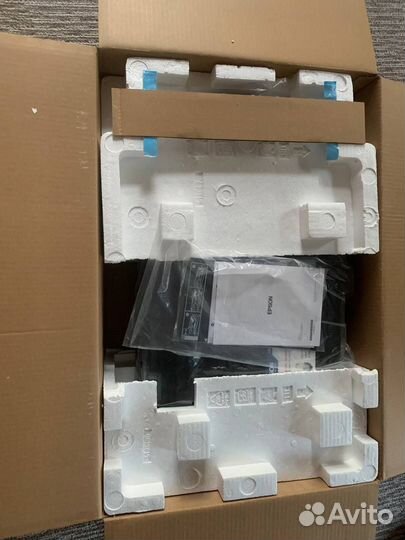 Принтер Epson l800 идеальное состояние