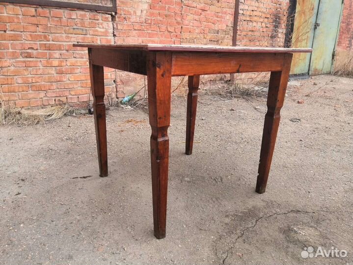 Стол для дачи
