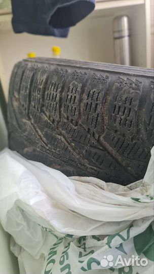 Nokian Tyres Hakkapeliitta R2 SUV 235/65 R17 108