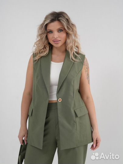 Брючный костюм женский