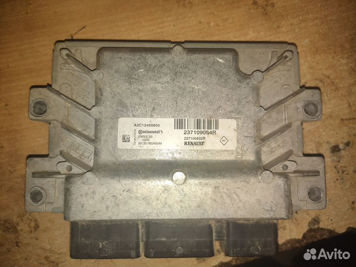 Блок управления двигателем EMS3120 Logan