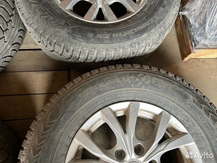 Колеса Nokian hakkapeliitta 265/70R17
