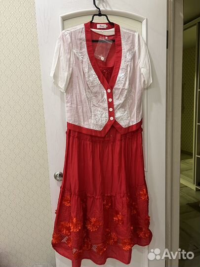 Новый костюм женский 54 размер