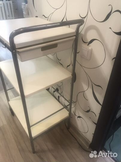 Медицинский столик