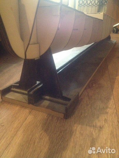 Скелет корабля из журналов 