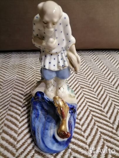 Фарфоровая статуэтка «Сказка о рыбаке и рыбке»