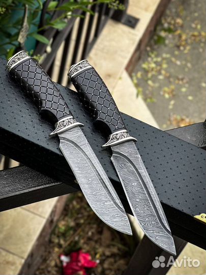 Нож из дамасской стали
