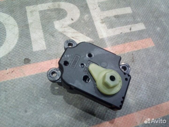 Привод заслонки отопителя Mercedes-Benz S-Class