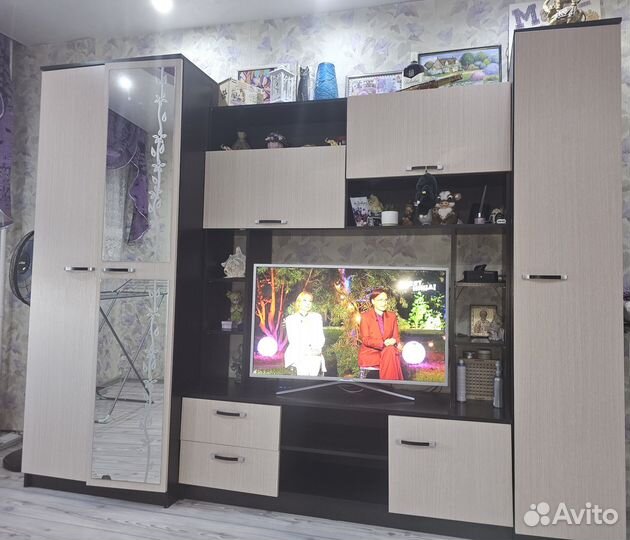 Стенка в гостиную