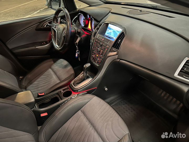 Opel Astra 1.6 AT, 2013, 88 150 км