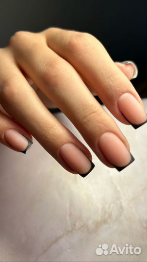 Мастер маникюра