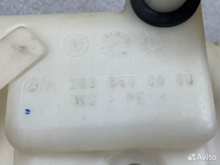 Бачок Mercedes-Benz C-Class W203 M111.955 2.0 2000